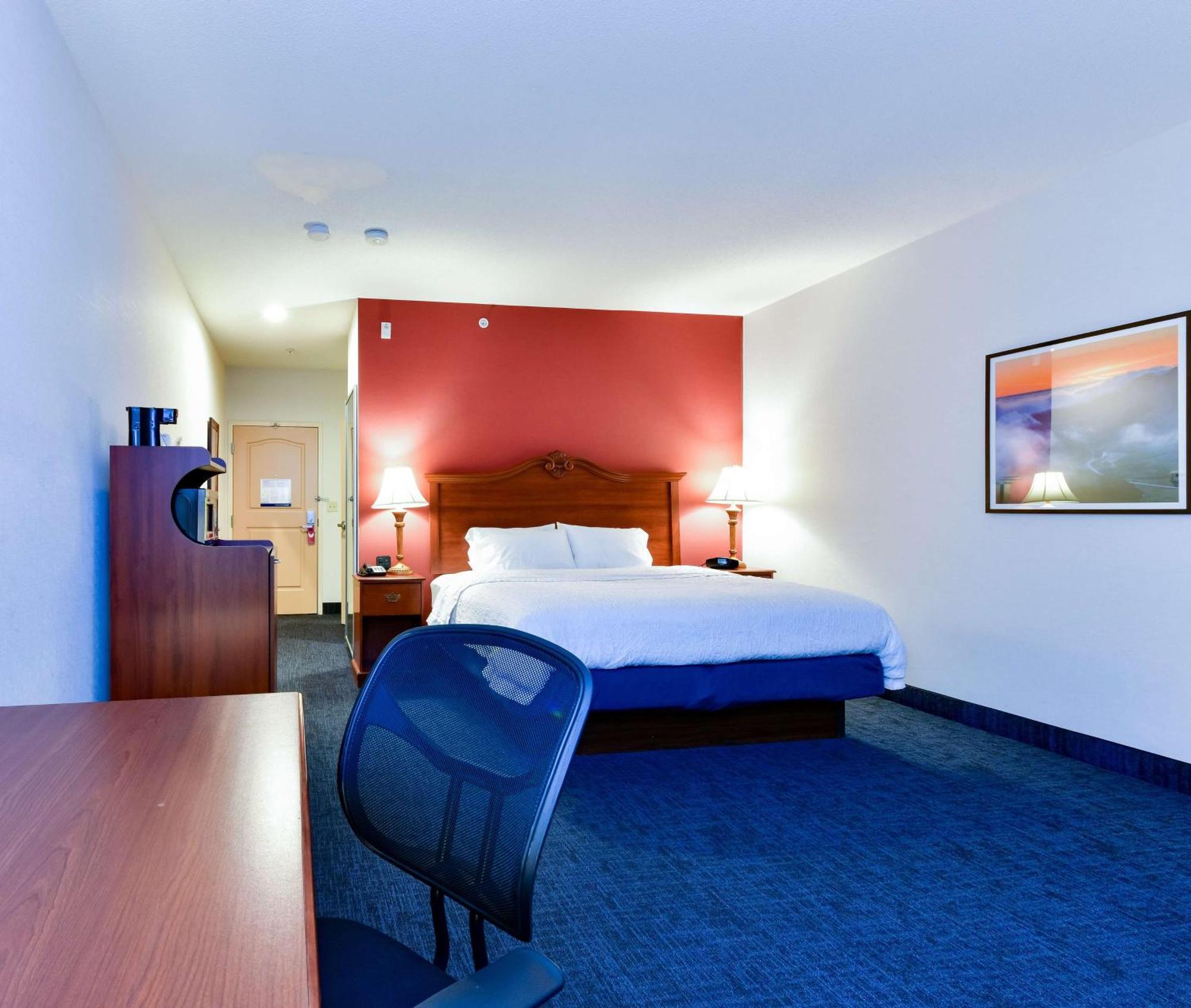 Hampton Inn & Suites Питтсбург Экстерьер фото